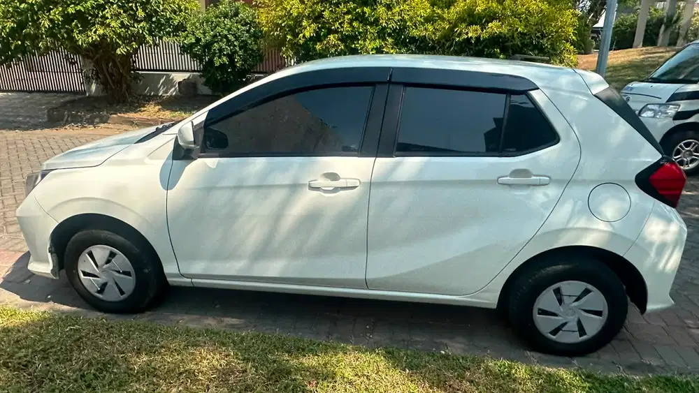 Daihatsu Ayla 2024 Bensin