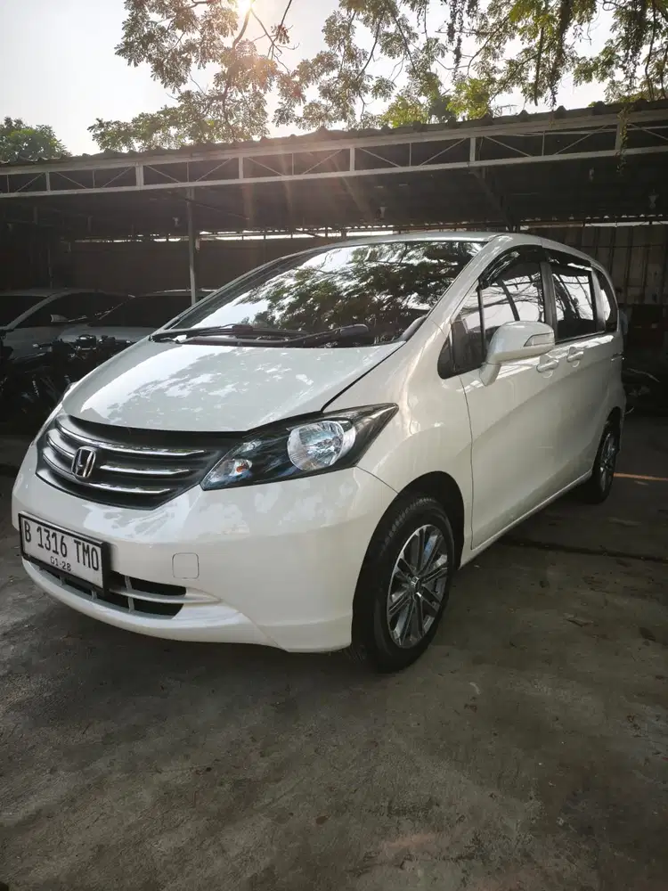 Honda Freed 2011 Bensin