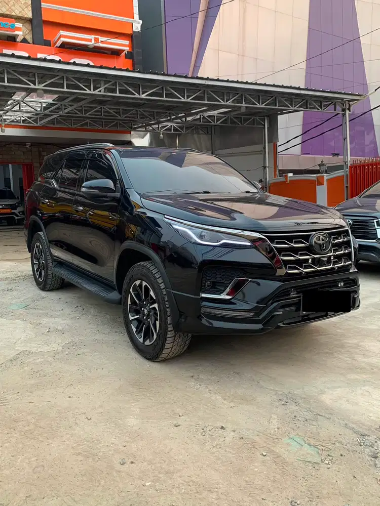 Toyota Fortuner 2.8 GR Sport AT 2022