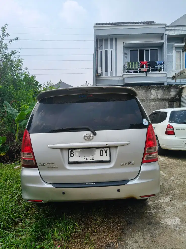 Toyota Kijang Innova 2006 Bensin
