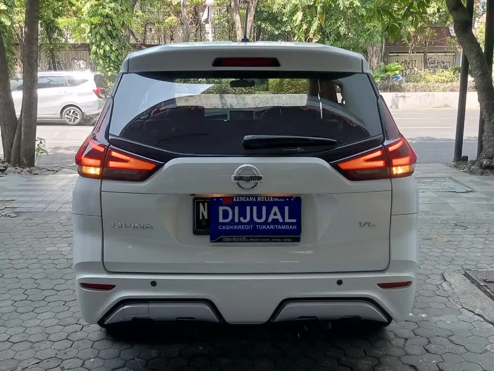 Nissan Livina VL AT 2021