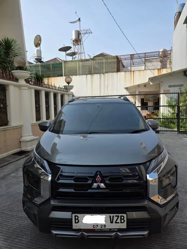 MITSUBISHI XPANDER CROSS FACELIFT PREMIUM PACKAGE TIPE TERTINGGI