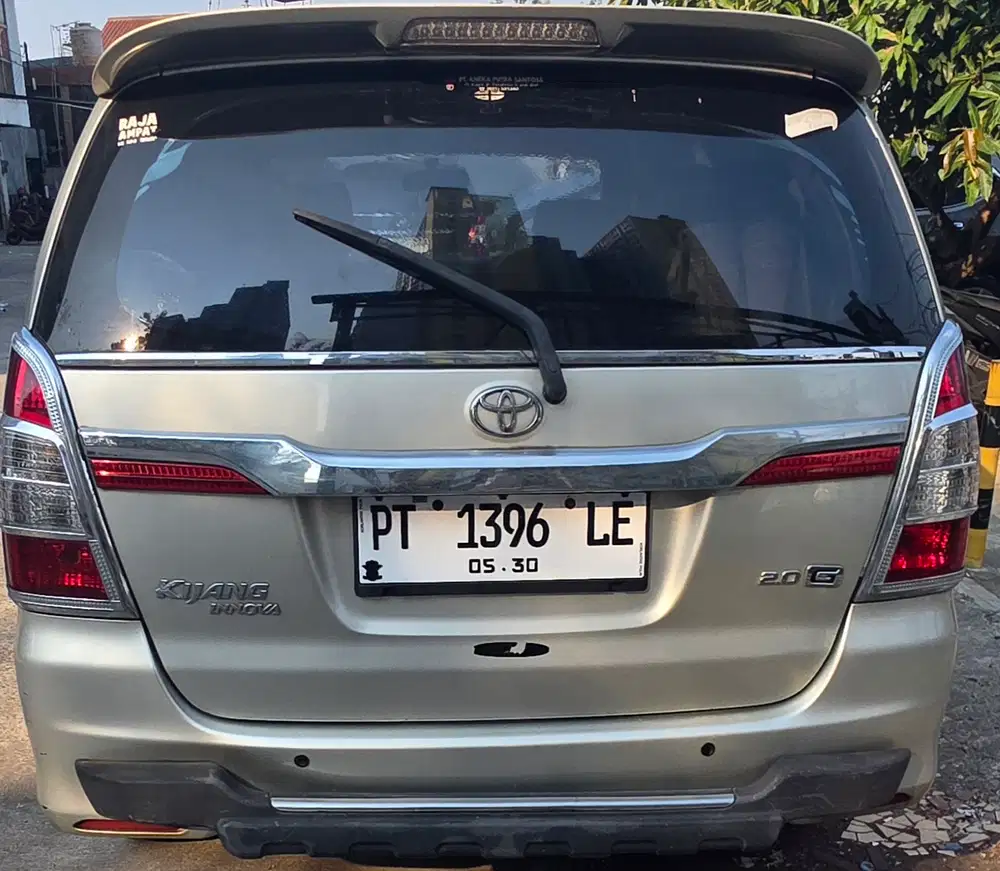 Kijang Innova E Manual Bensin 2011