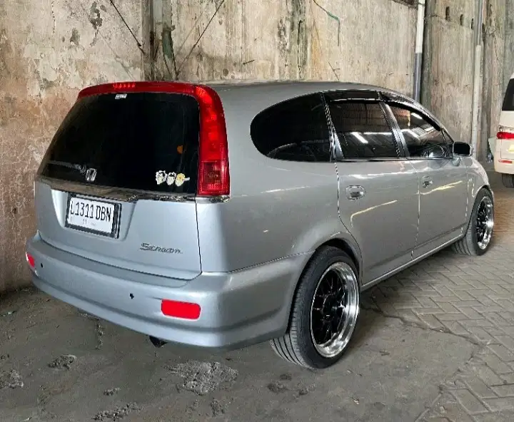 Honda Stream 2002 Bensin