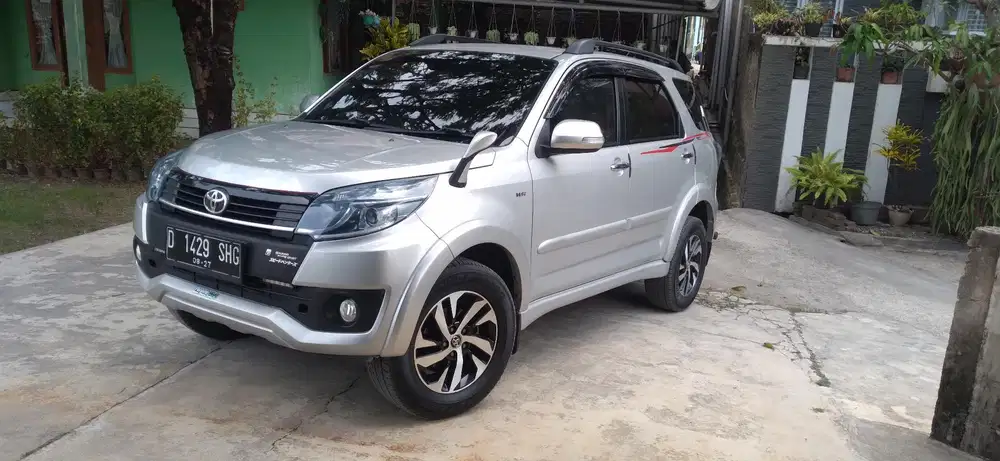 Toyota Rush 2015 Bensin