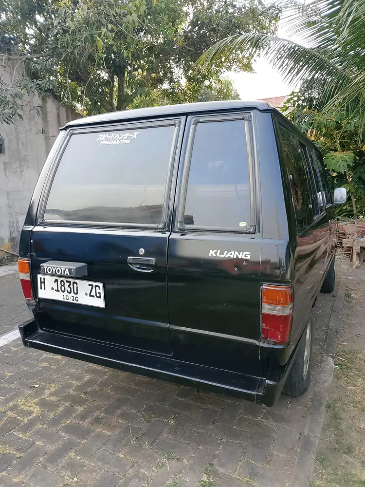 Toyota Kijang 1988 Bensin
