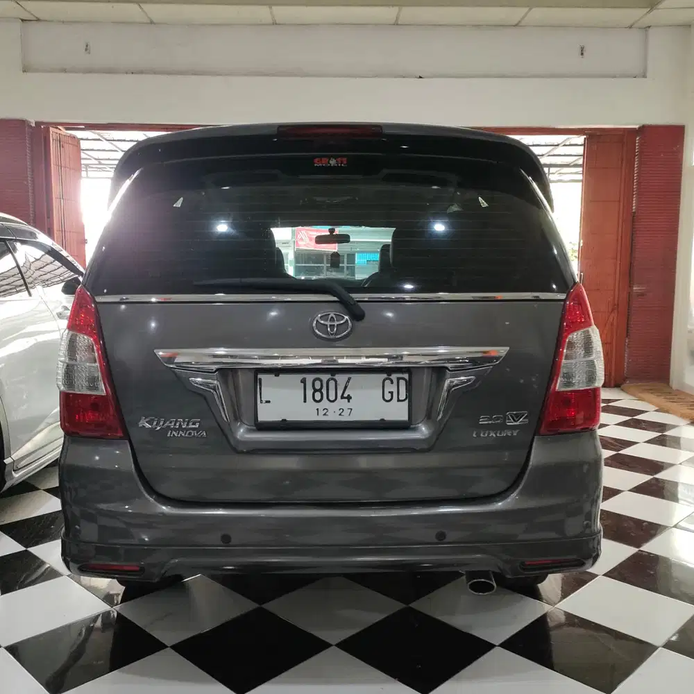 Toyota Kijang Innova V LUXURY 2.0 Automatic TH 2012 Bensin