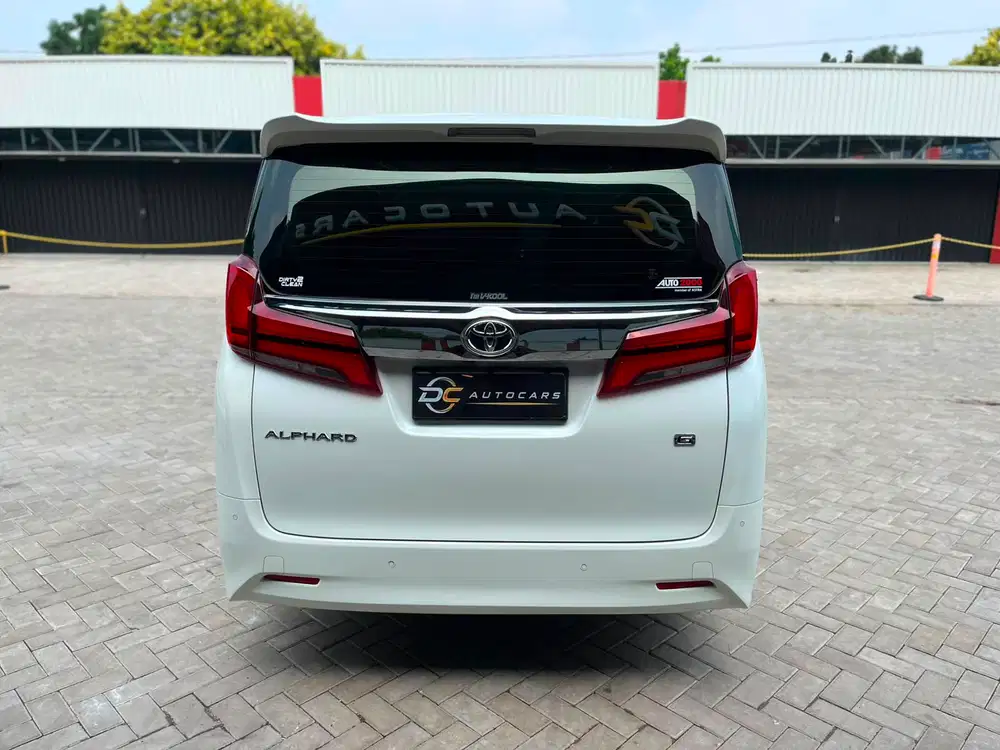 Toyota Alphard 2023 Bensin