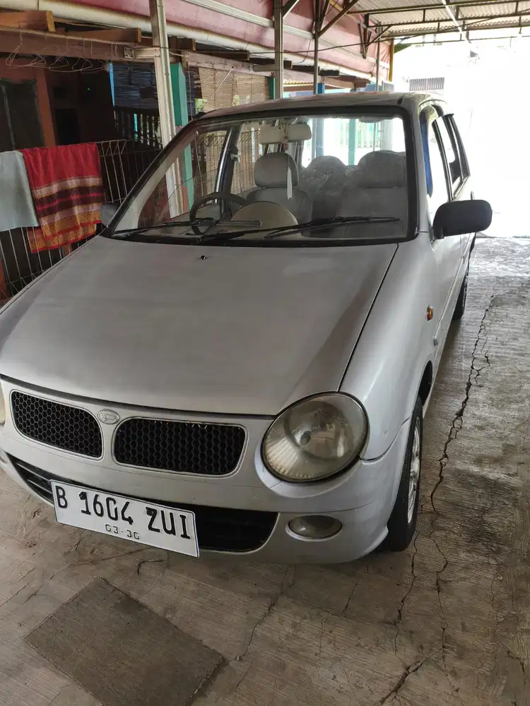 Daihatsu Ceria 2004 Bensin