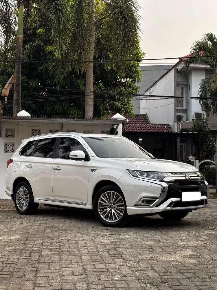 Mitsubishi Outlander PHEV 2019 Hybrid