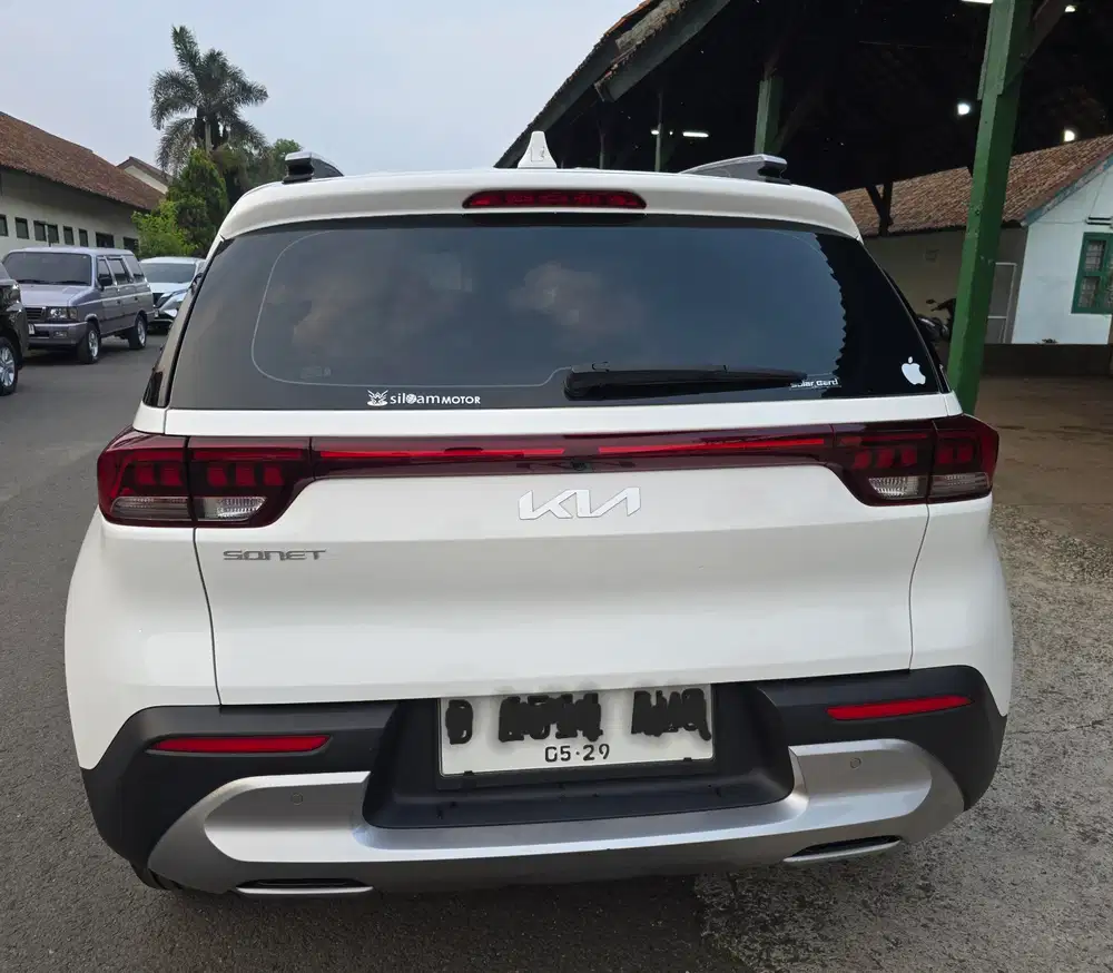 Kia Sonet Premier 2024 (NIK 2023)