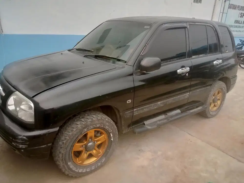 Suzuki Escudo 2004 Bensin