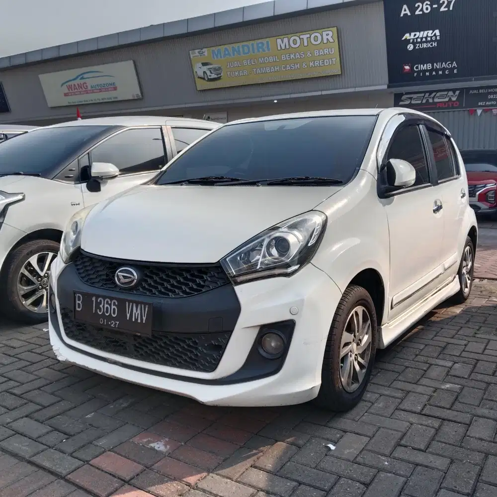 Daihatsu SIRION 1.3 D AT 2015 - PUTIH