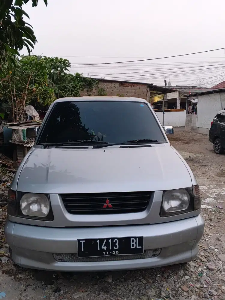 Mitsubishi Kuda 2003 Bensin