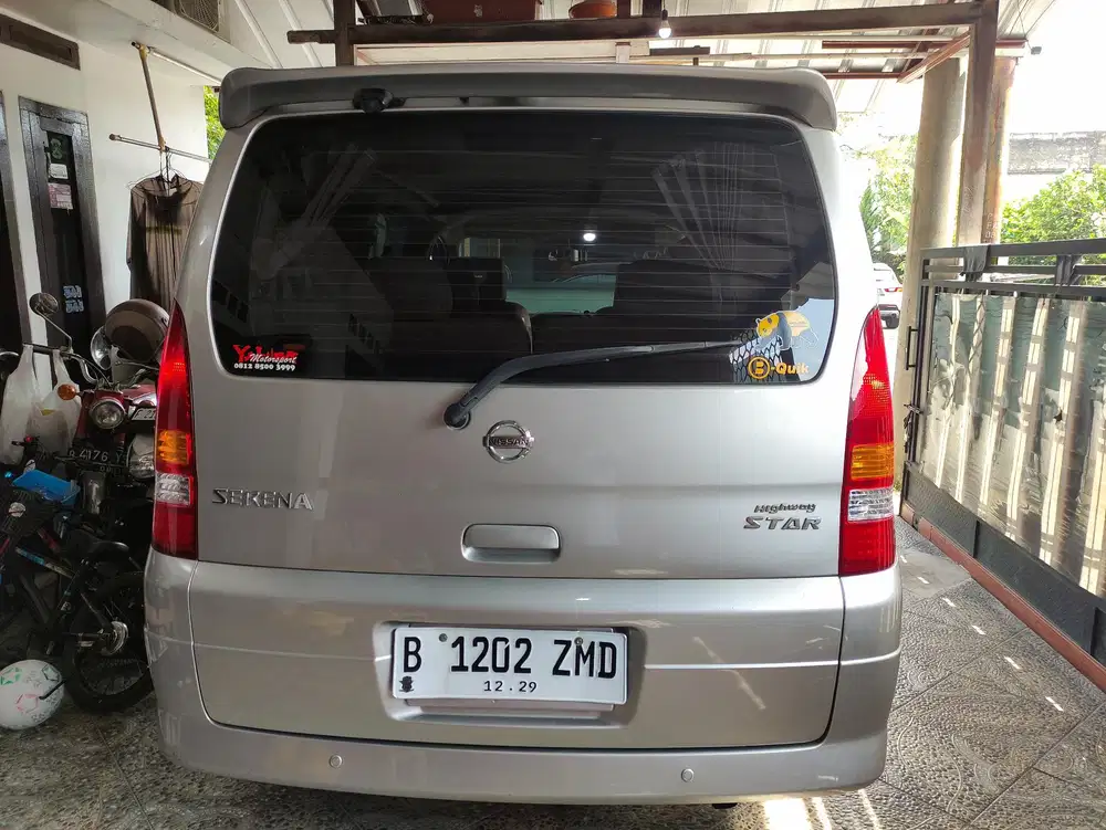 Nissan Serena 2012 Bensin
