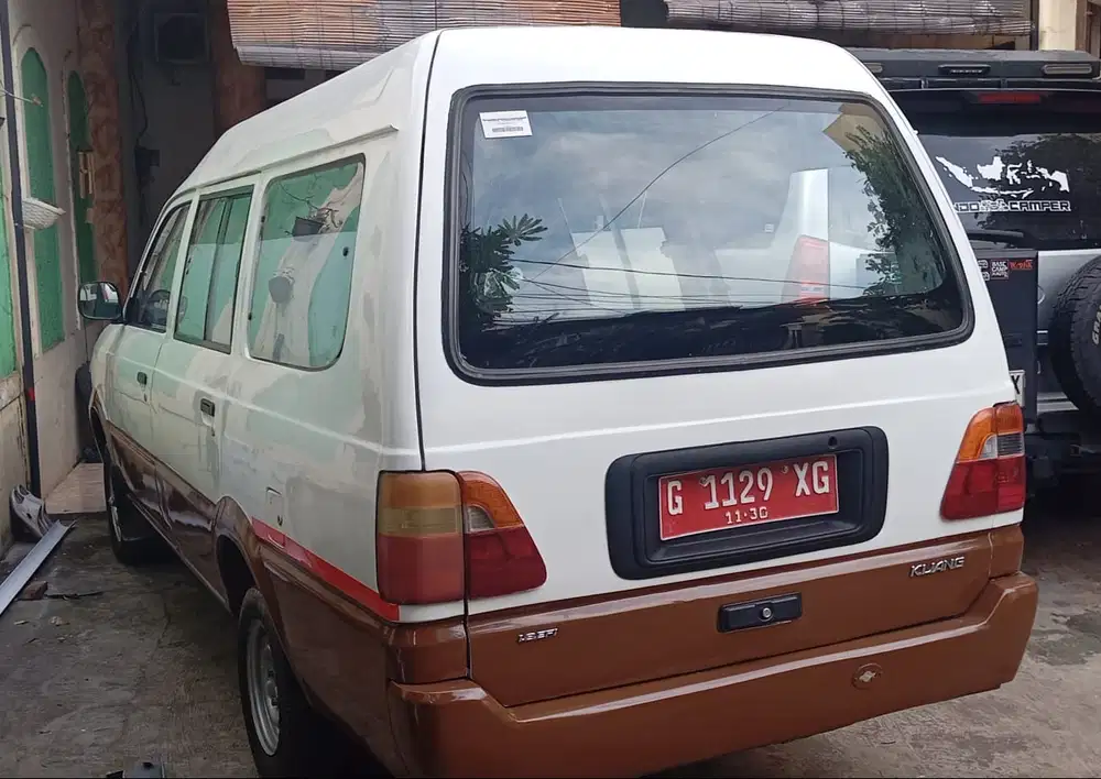 Toyota Kijang 2004 Bensin