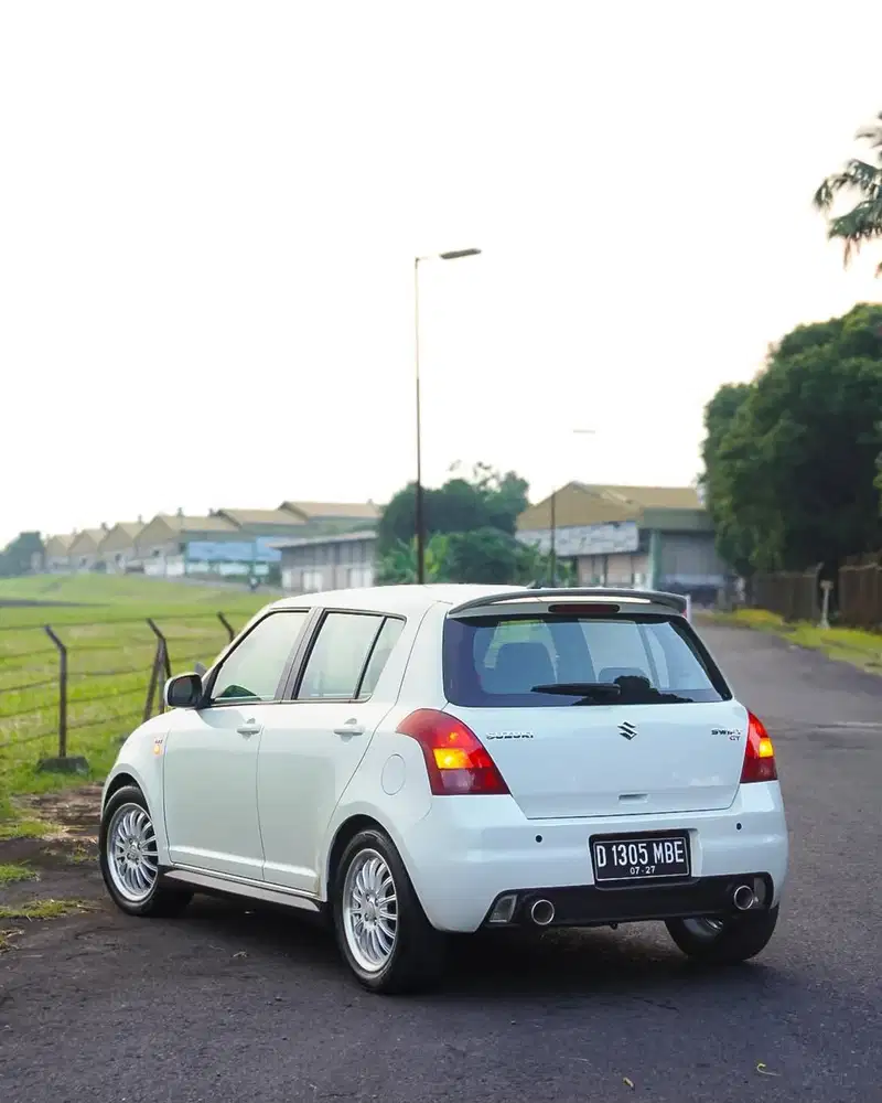 Suzuki Swift 2007 Bensin