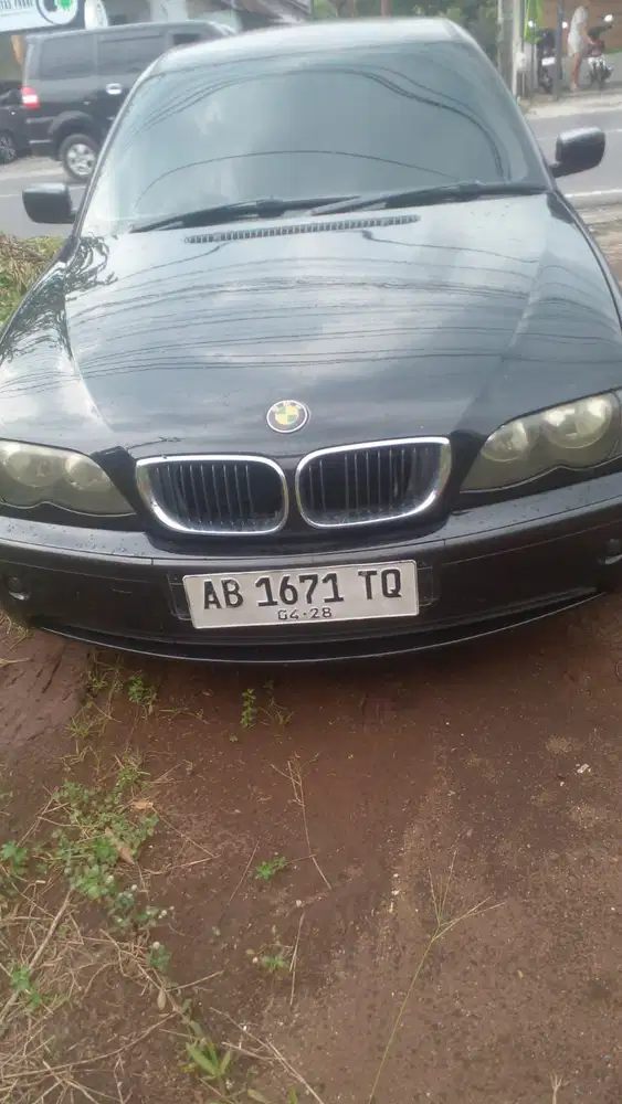 BMW 318i 2005 Bensin