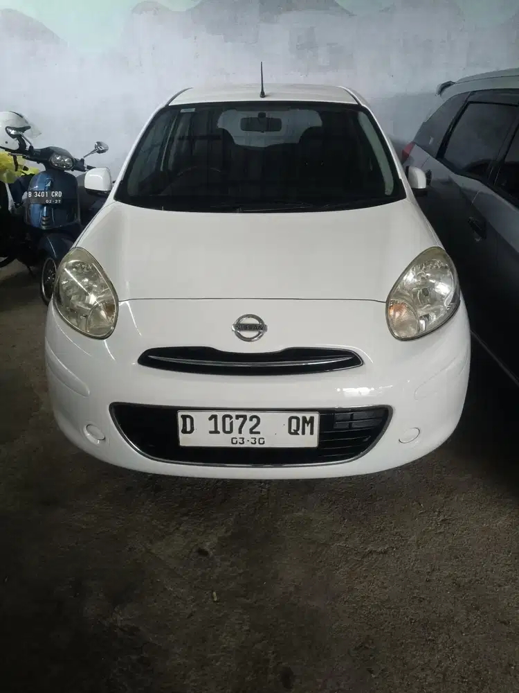 Nissan March 2012 Bensin
