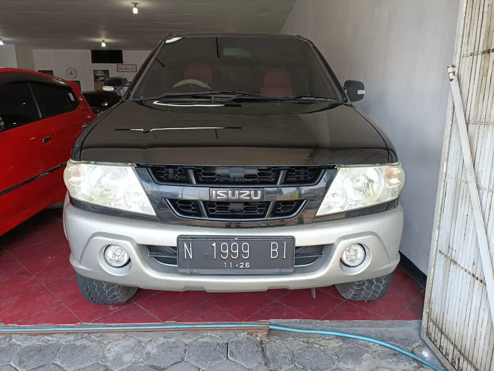 Isuzu Grand touring 2005 Diesel