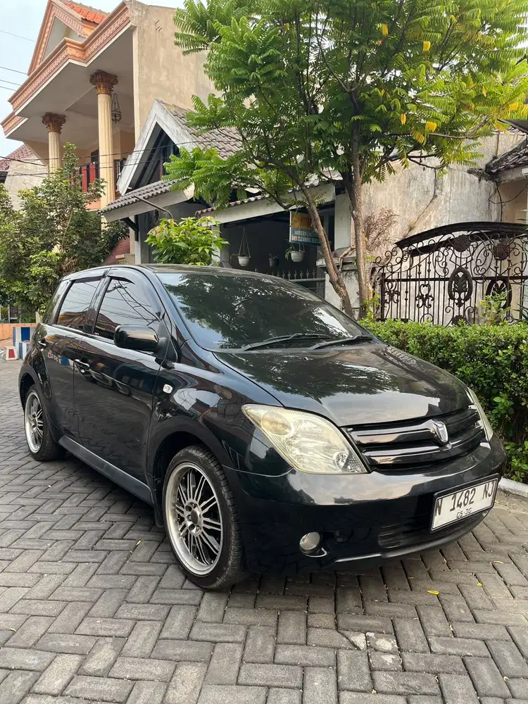 Toyota ist 2004 Bensin