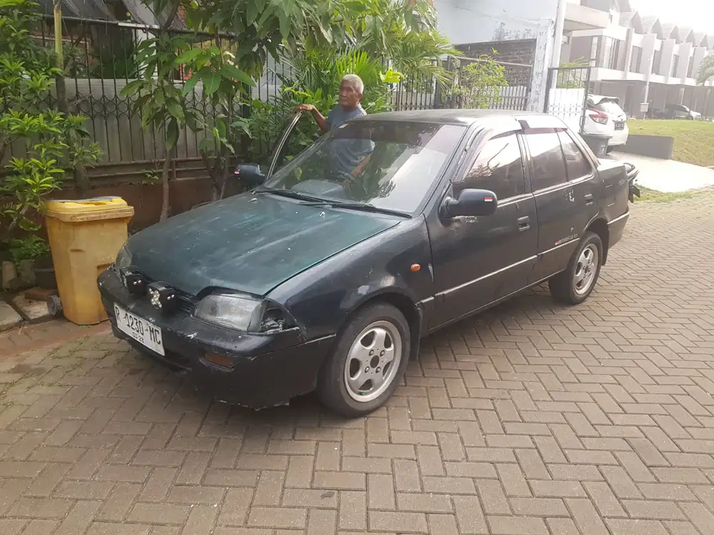 Suzuki Esteem 1995 Bensin