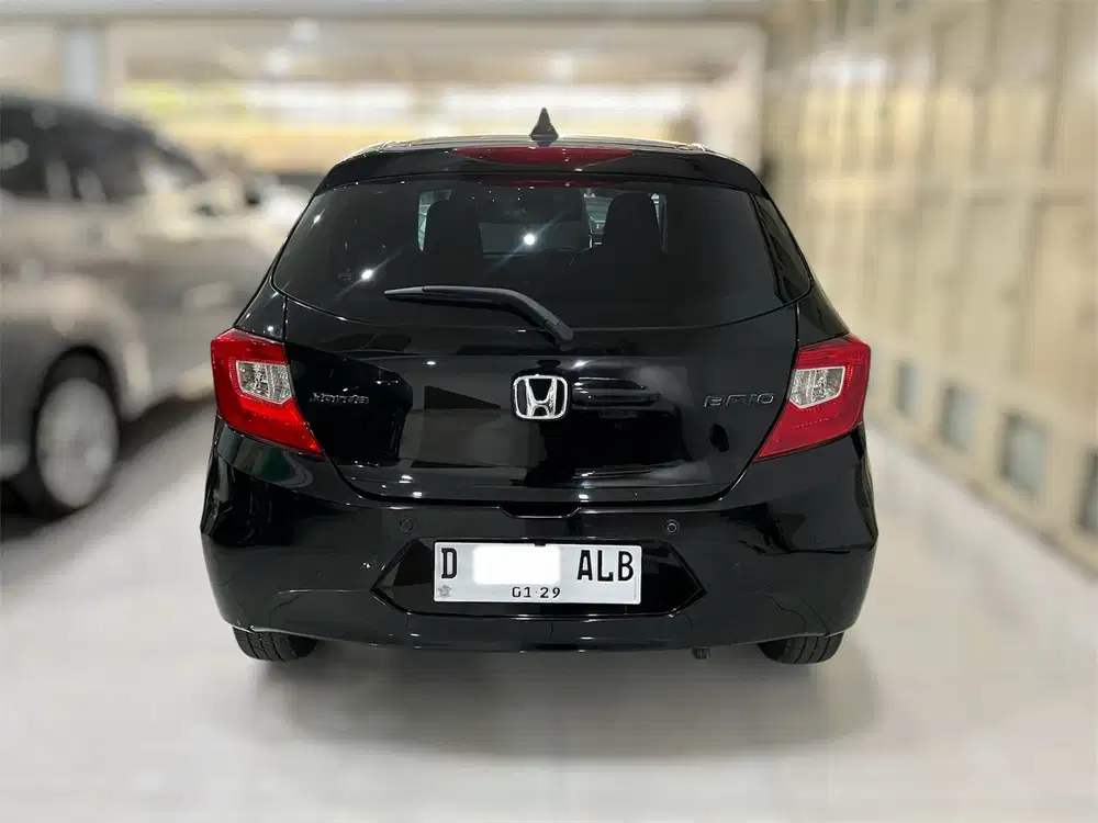 Honda Brio E matic 2023 hitam facelift mulus