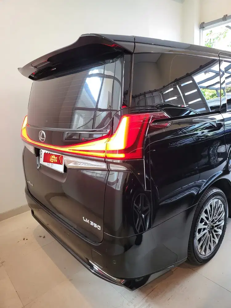 Lexus LM350 VVIP 4 SEATER 2021