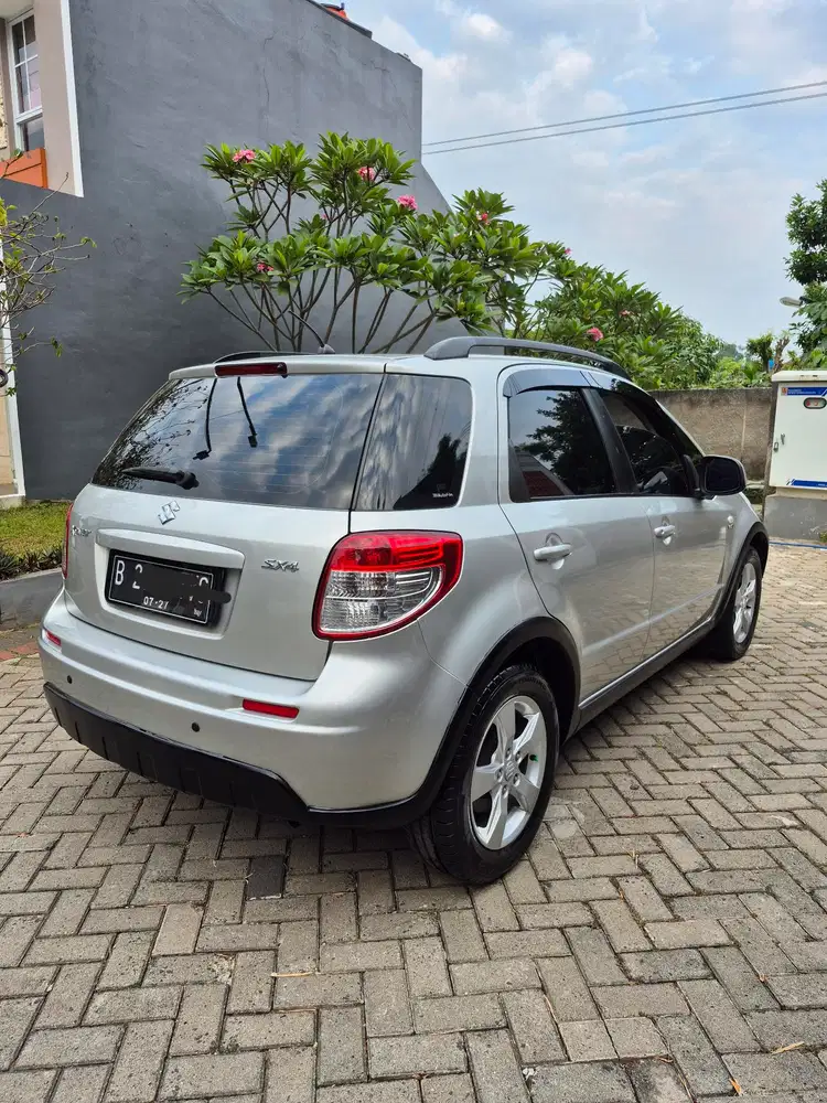 Suzuki SX4 2010 Bensin