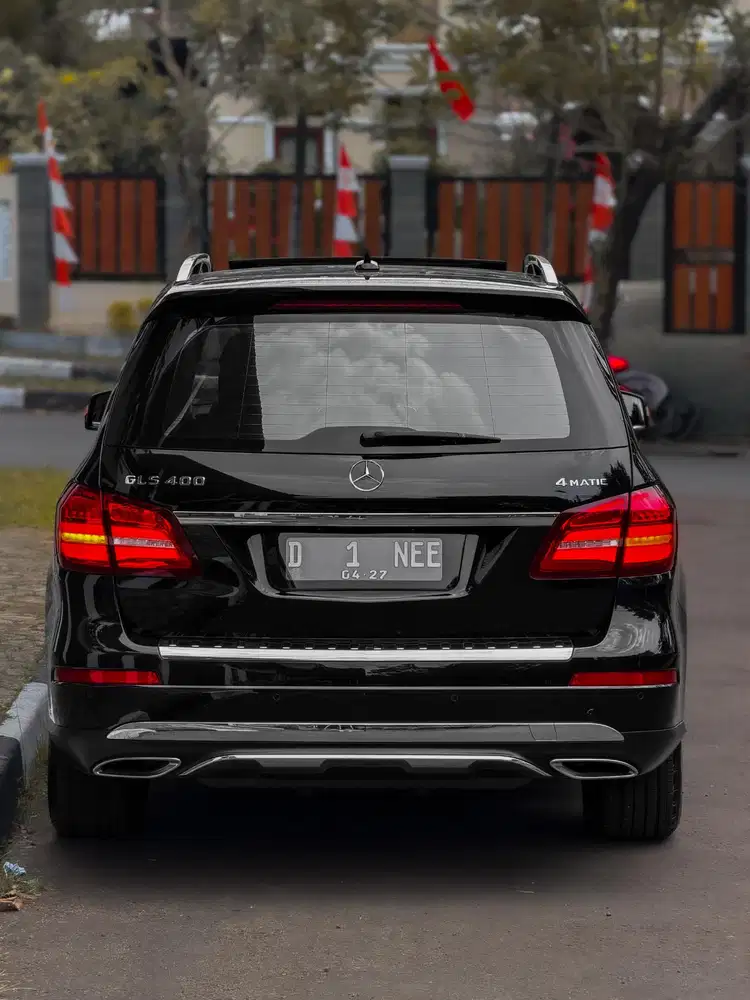 Mercedes-Benz GLS 400 2017 — LOW KM