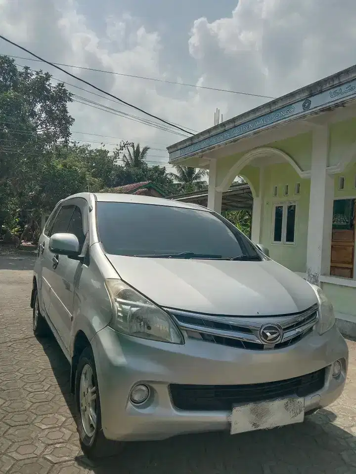 Daihatsu Xenia 2013 Bensin