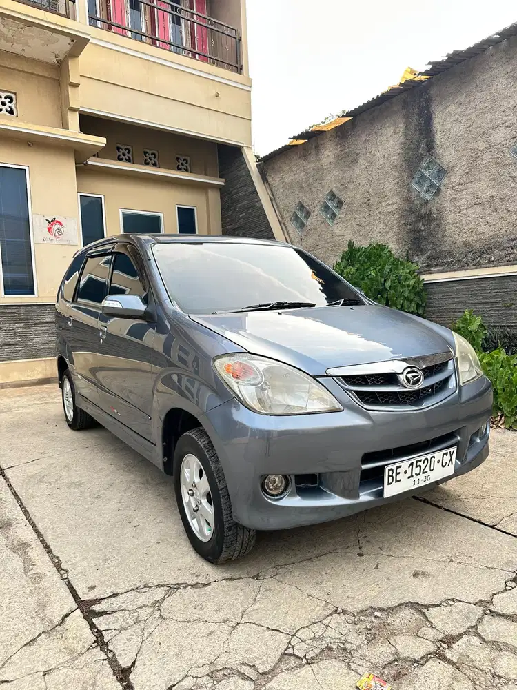 Daihatsu Xenia 2010 Bensin