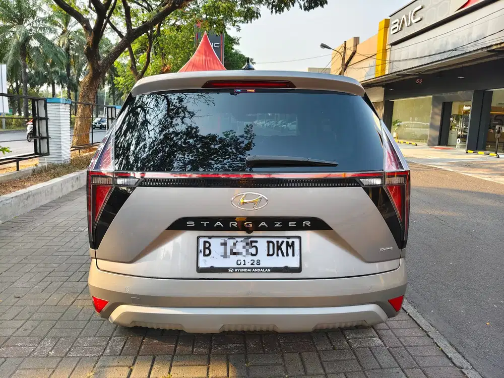 Hyundai Stargazer Prime 2023 capt seat