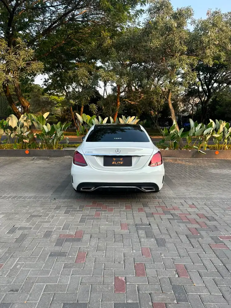 Mercedes Benz C300 2020 Final Edition LOW ODO
