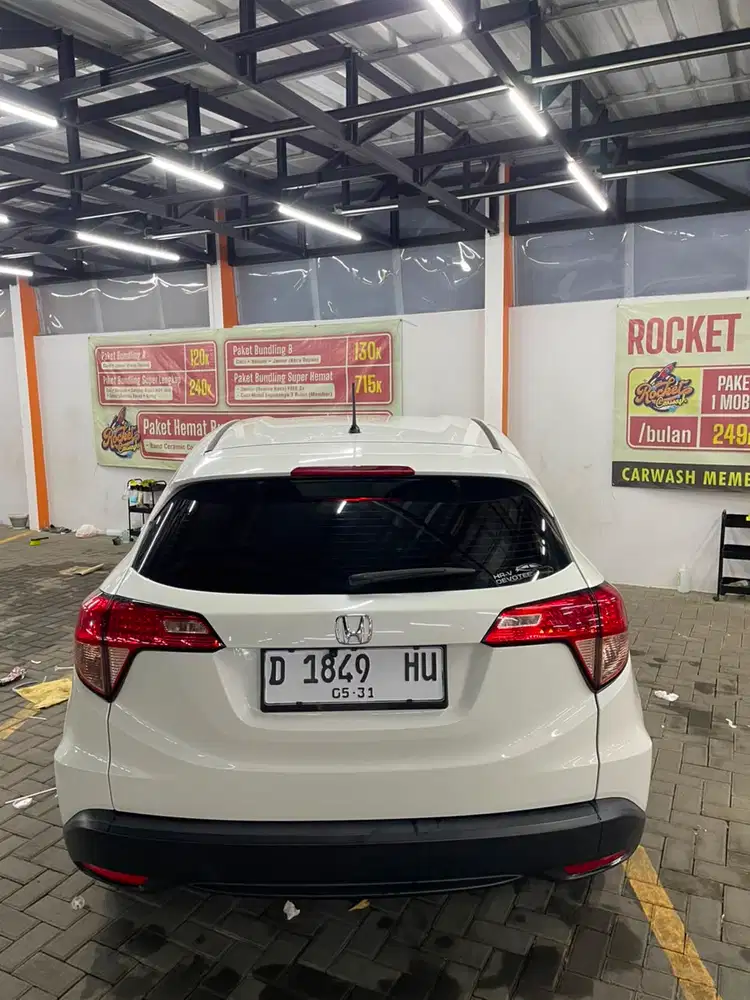 Honda HR-V 1.5 E Putih 2016