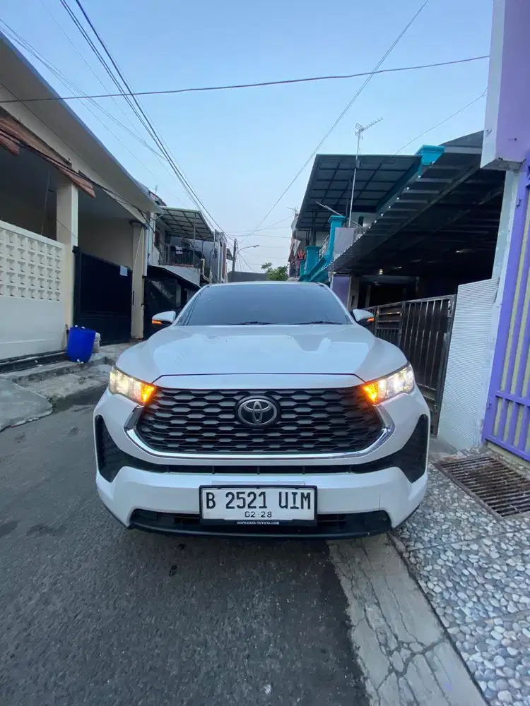 Toyota Kijang Innova 2023 Bensin