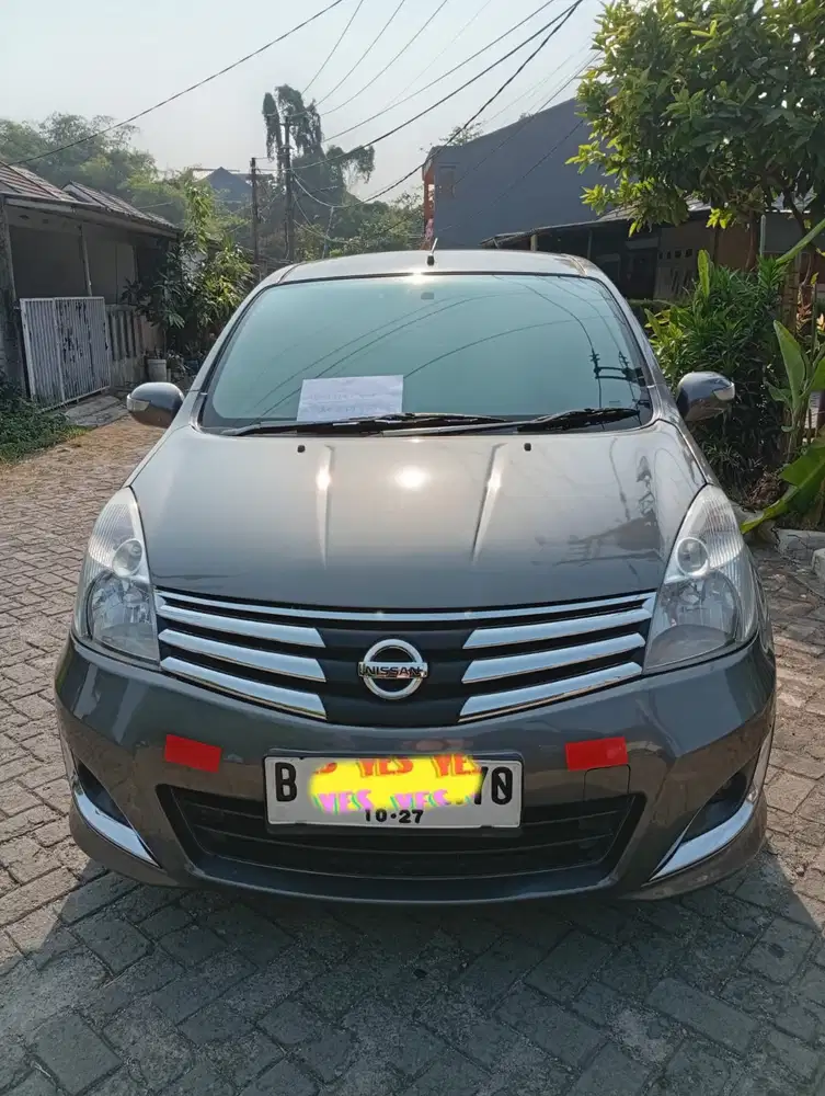 Nissan Grand livina 2012 Bensin