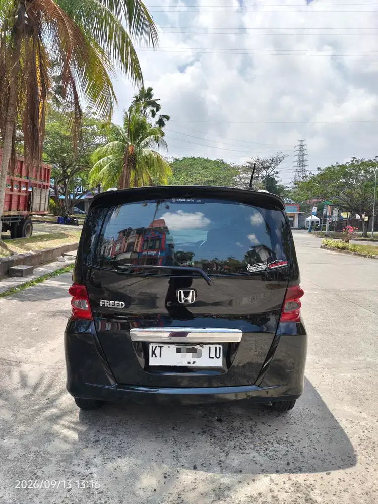 Honda Freed 2010 Bensin
