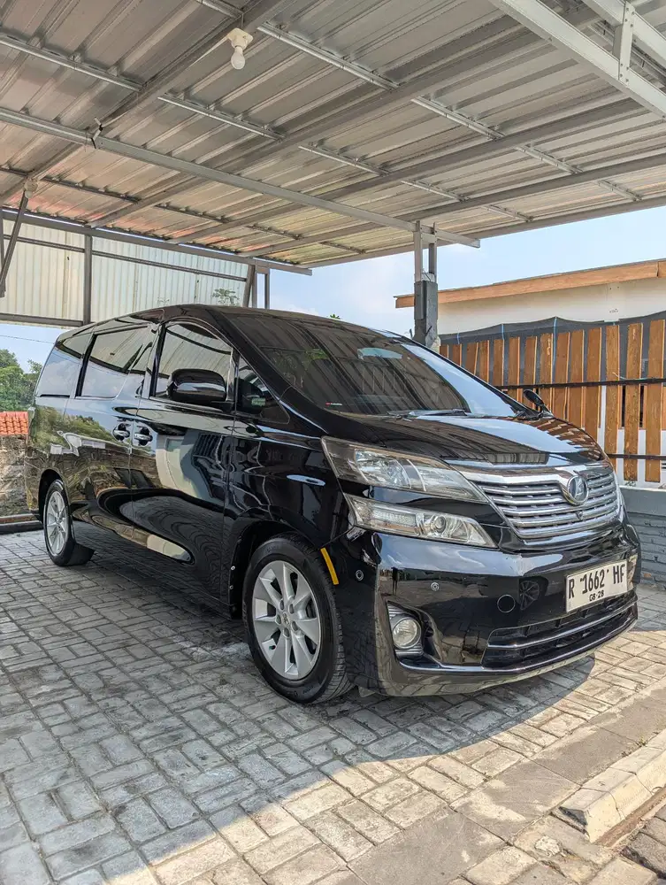 Toyota Vellfire 2010 V Premium Sound CBU
