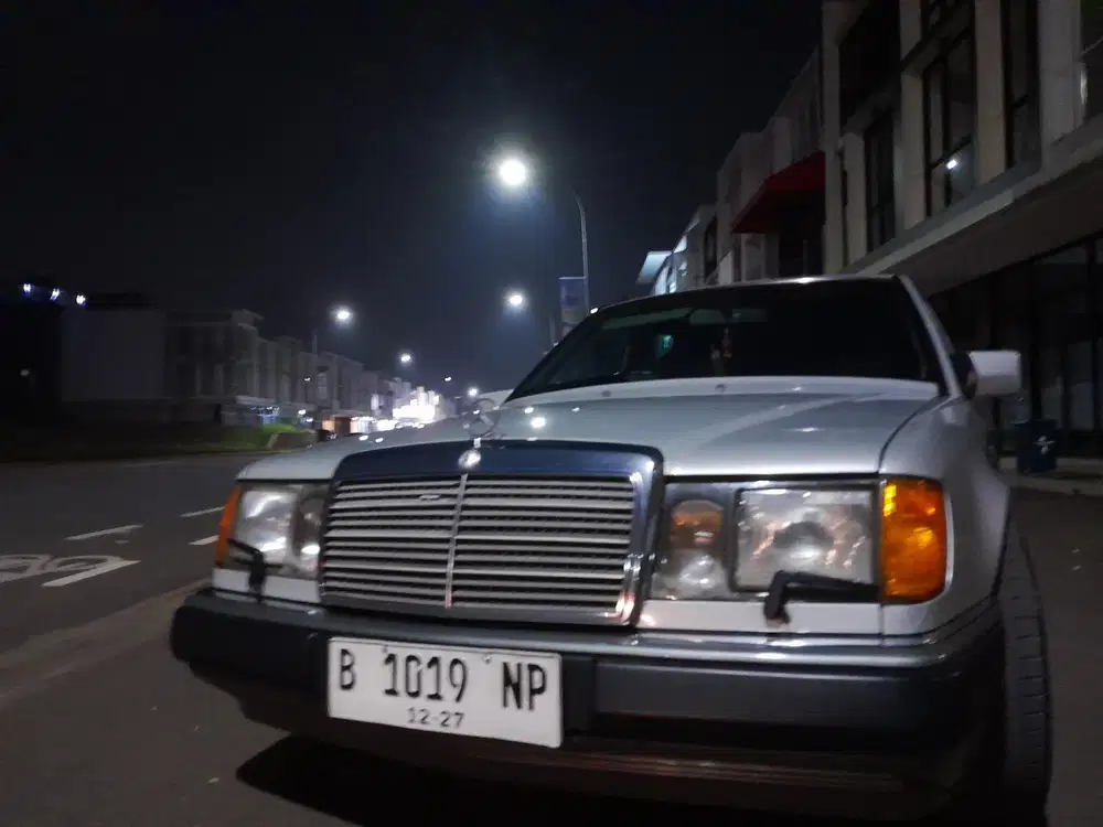 Mercedes-Benz E300 1992 Bensin