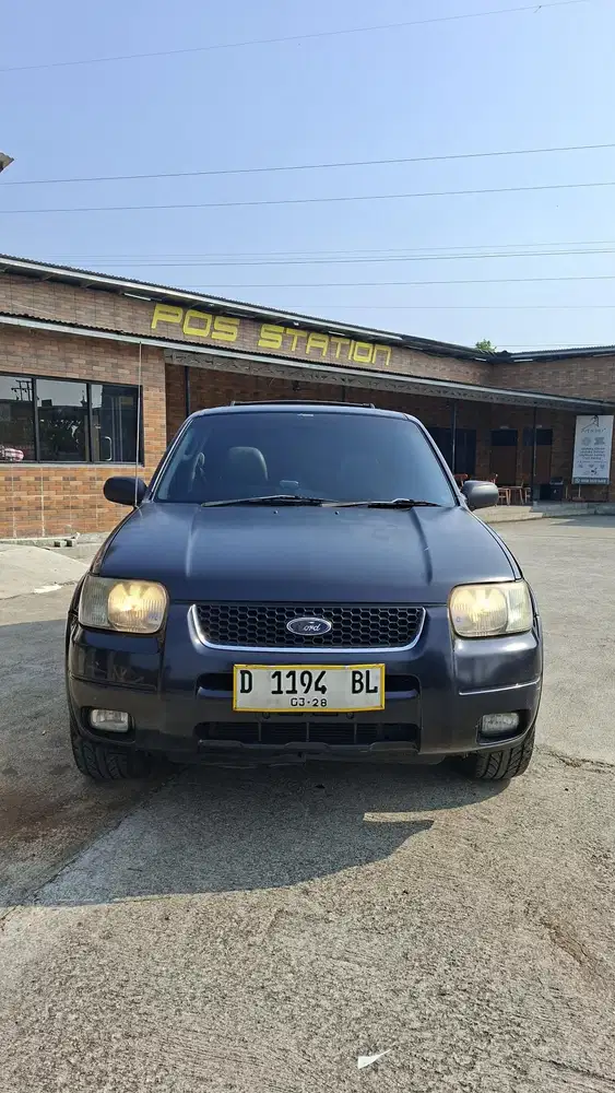 Ford Escape V6 3.0 Xlt Limited 4x4 tahun 2005