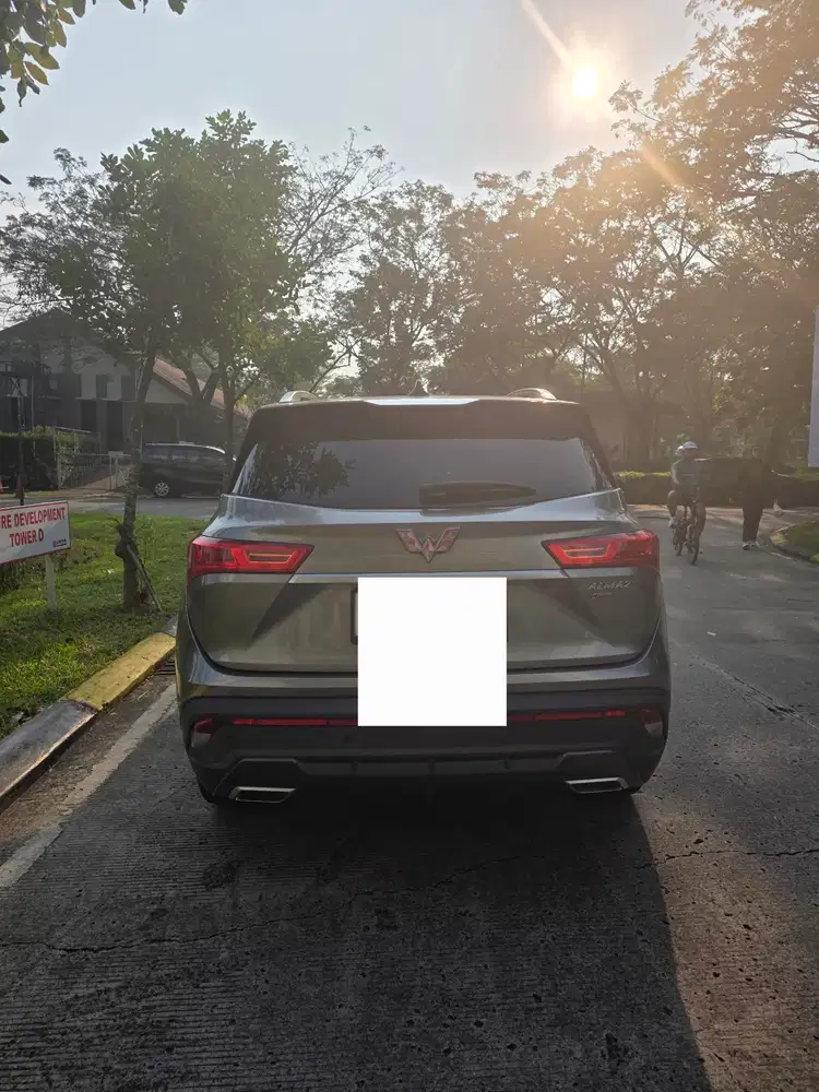 Wuling Almaz Exclusive 5 seaters 2022 Bensin