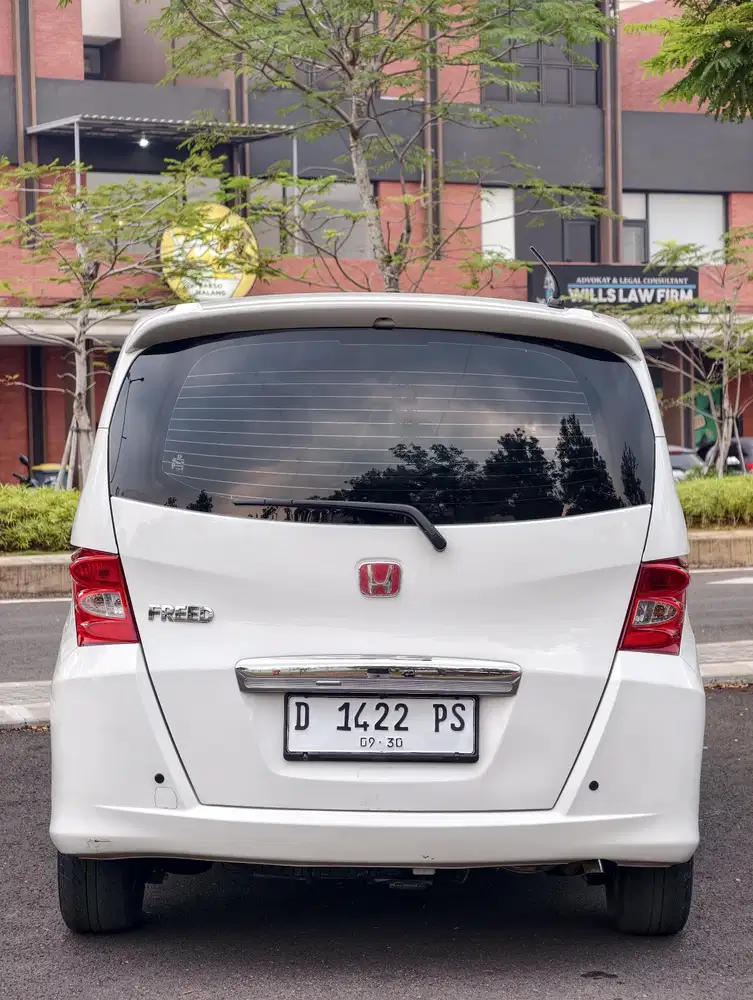 Honda Freed 2011 Bensin