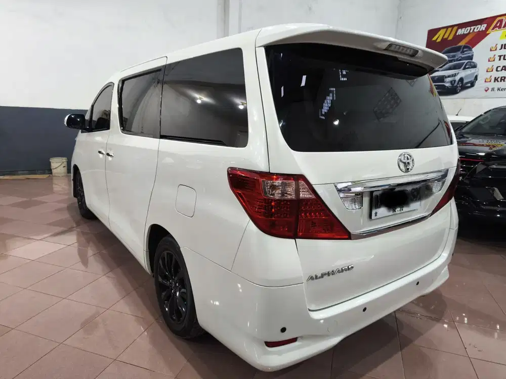 Toyota Alphard 2009 Bensin