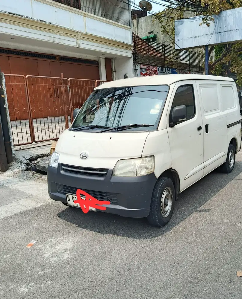 Daihatsu Gran max 2015 Bensin cat ori pajak hidup surat2 lengkap