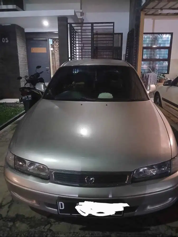 Mazda Cronos 1997 Bensin