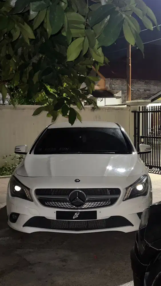 Mercedes-Benz CLA200 2015 Bensin