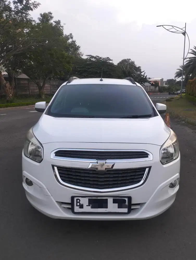 Chevrolet Spin 2014 Bensin