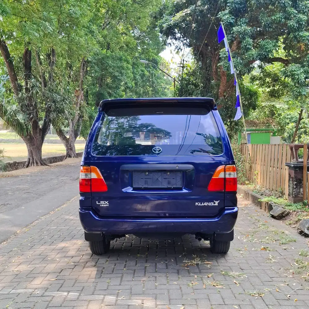 Toyota Kijang 2004 Bensin