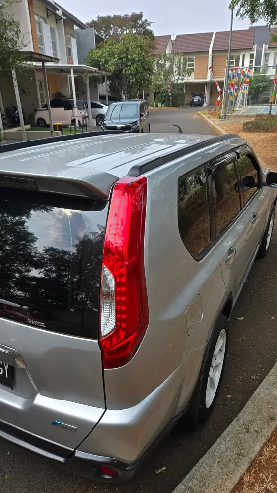 Nissan X-Trail 2011 Bensin